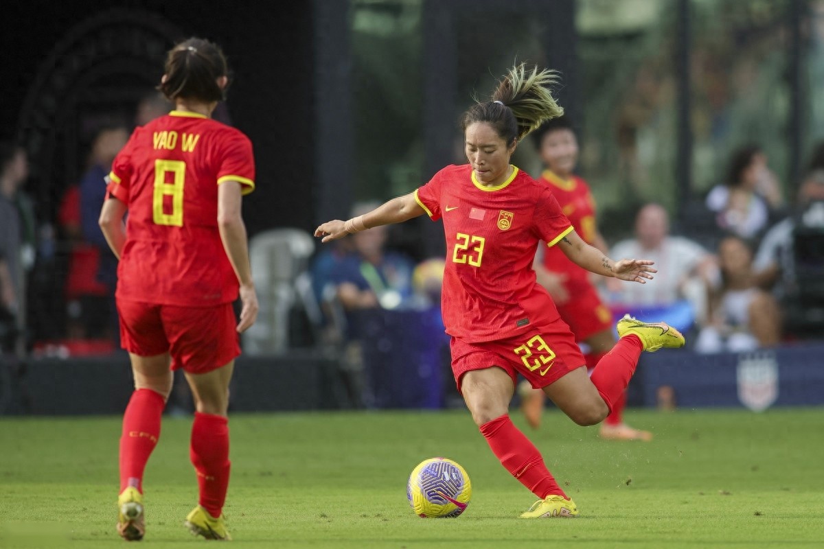 包含女足国际赛场胜负悬殊：英姿飒爽尽展球技的词条