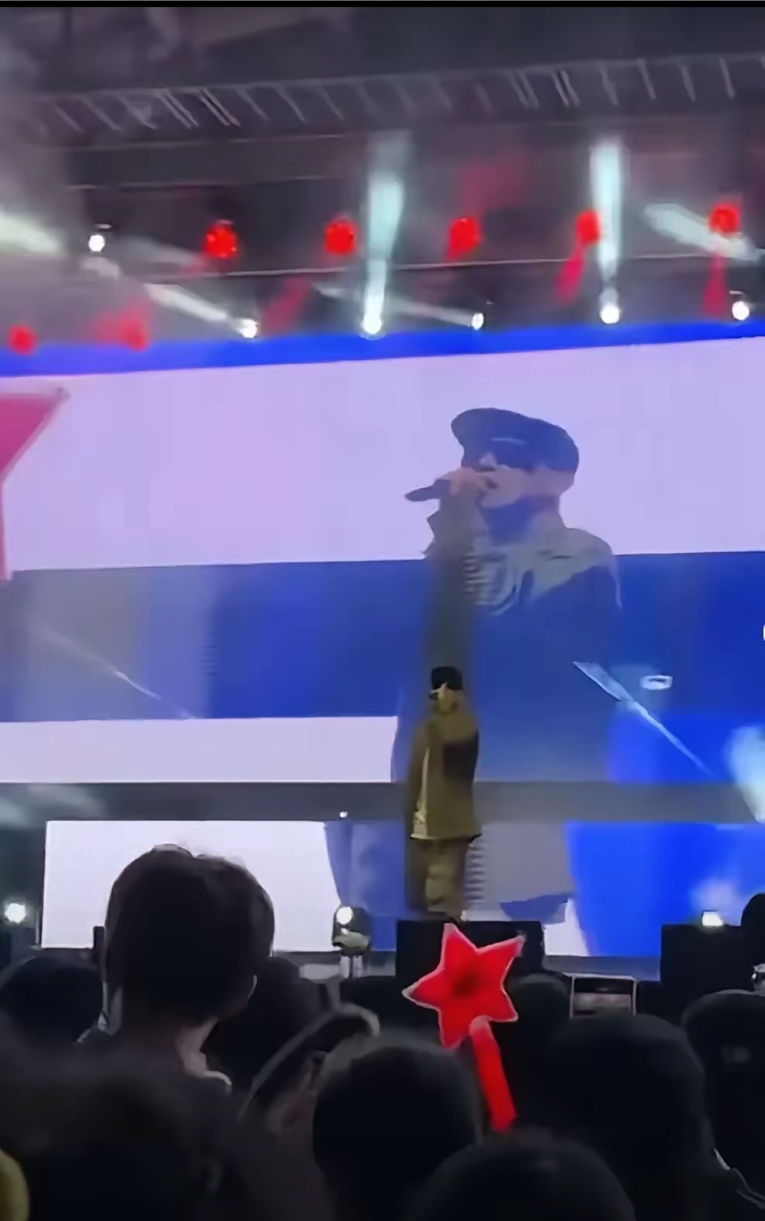 全力以赴的选手们赢得观众的热烈掌声 全力以赴的选手们赢得观众的热烈掌声