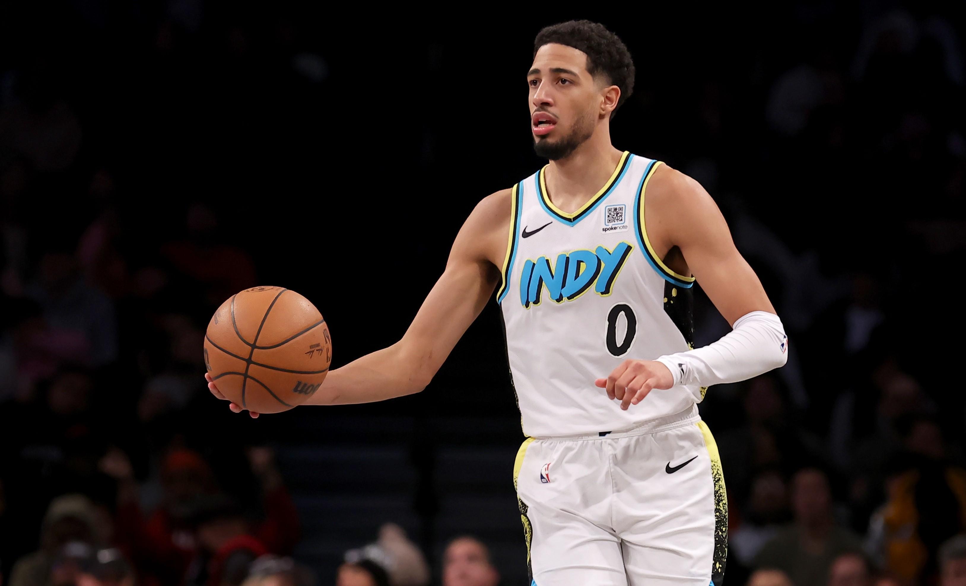 老鹰客场力克活塞,迎来两连胜 老鹰客场力克活塞,迎来两连胜