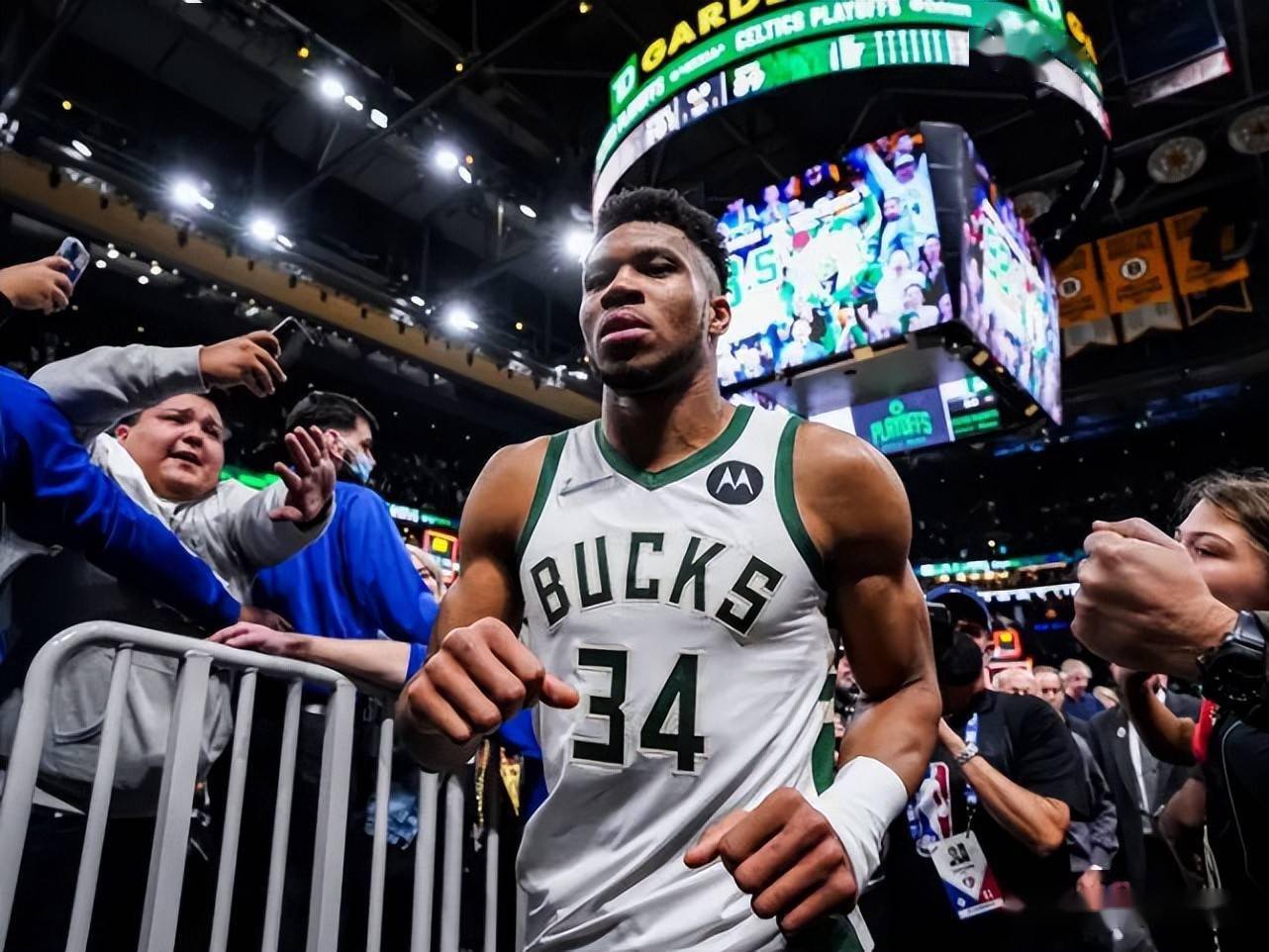 篮网击败热火,主场取得连胜 篮网击败热火,主场取得连胜