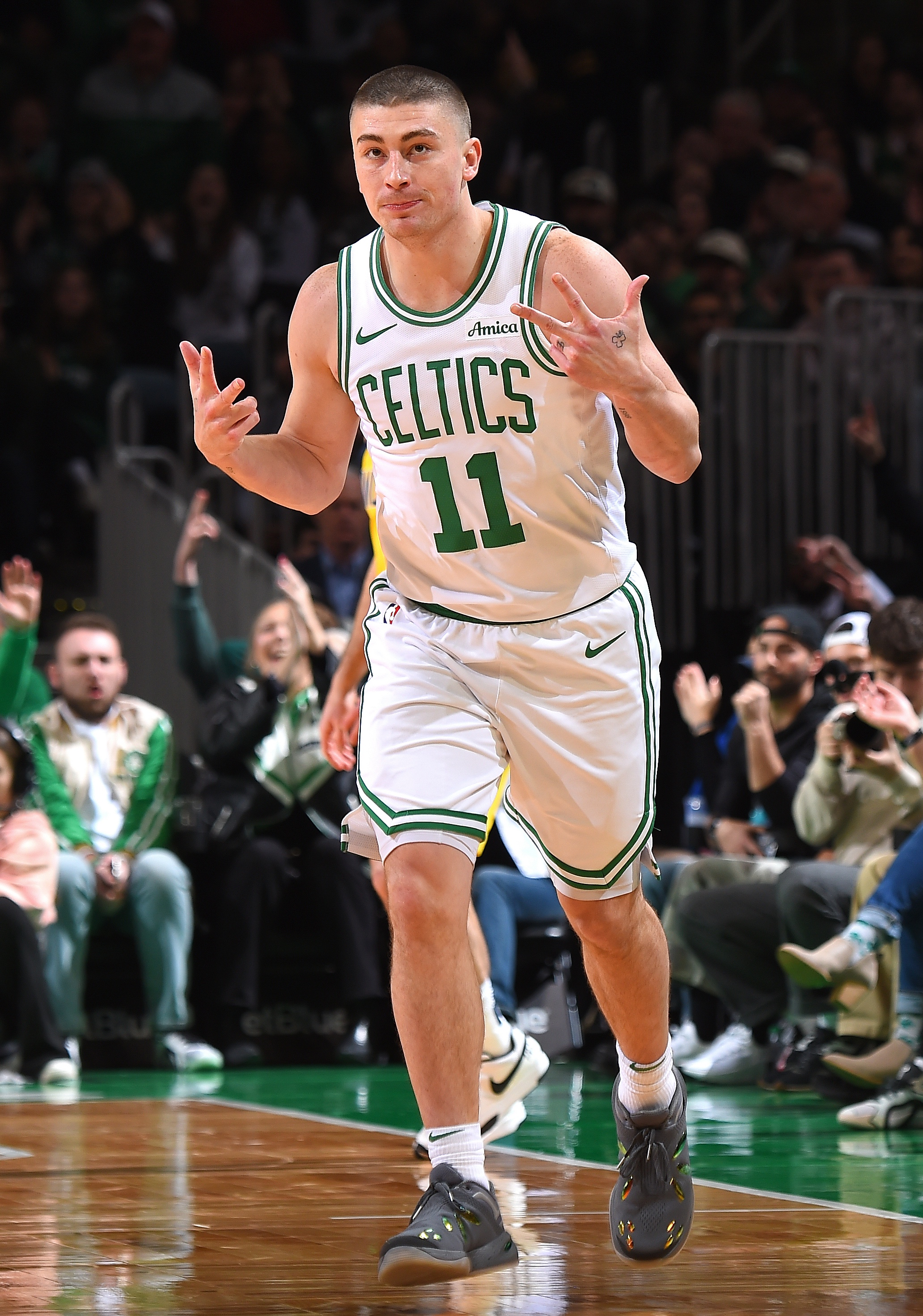 凯尔特人再胜奇才,实力强劲 凯尔特人再胜奇才,实力强劲