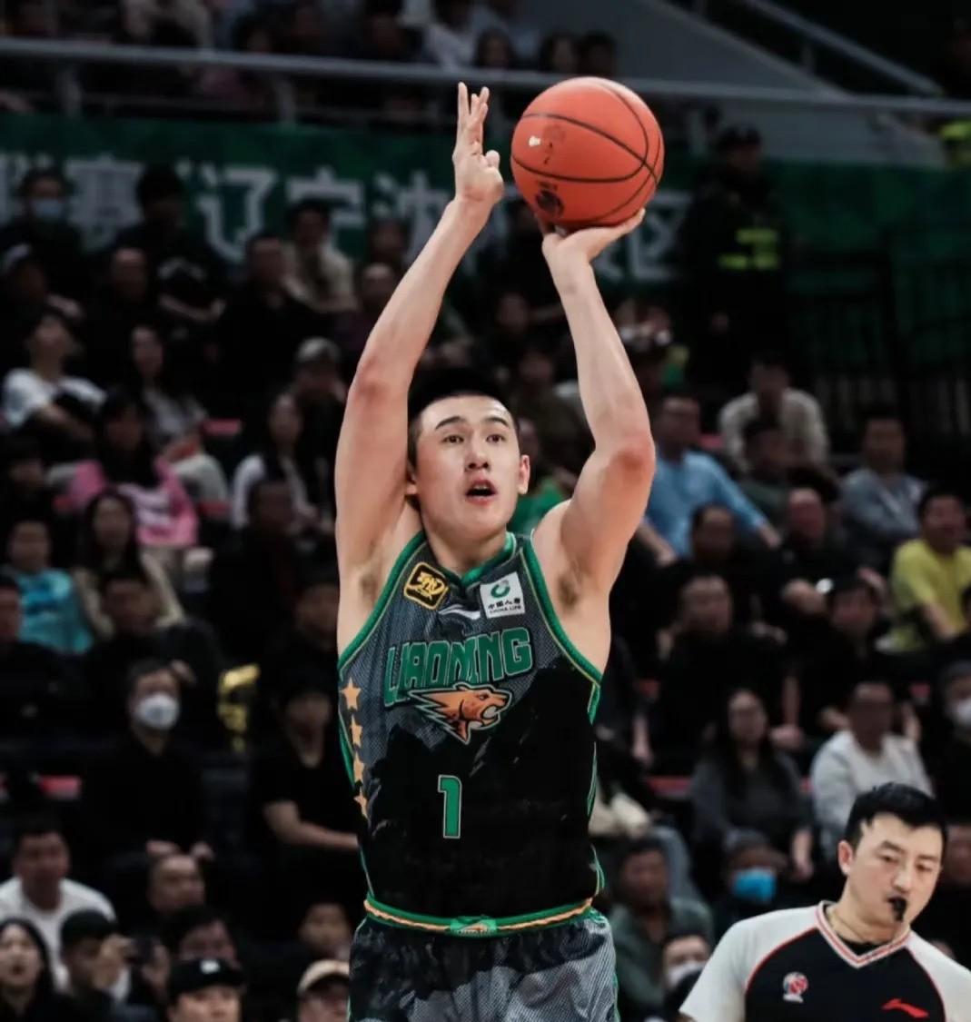 公牛轻取篮网,胡金秋高光表现 公牛轻取篮网,胡金秋高光表现