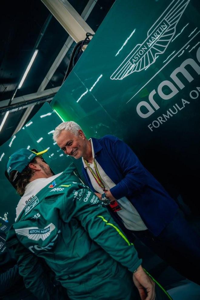 威廉姆斯碾压阿斯顿马丁，阿隆索统治全场