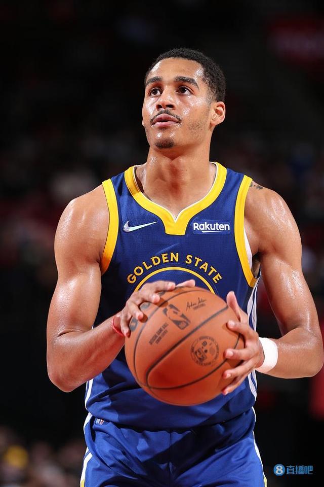 广东队轻取深圳队，范弗利特状态火热