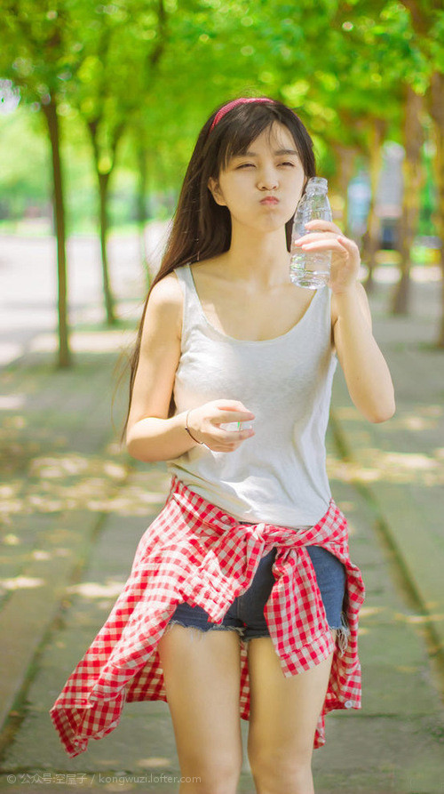 历史性胜利！丹麦强行终结希腊出线梦，阿尔瓦雷斯成关键先生