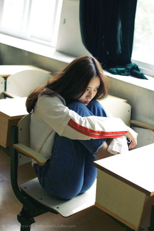 绿茵场与木地板,两场决赛的共鸣